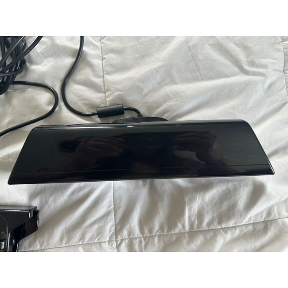 OEM Microsoft Xbox 360 Kinect Sensor Model 1414 w/ TV Clip Adapter - TESTED - Picture 4 of 9